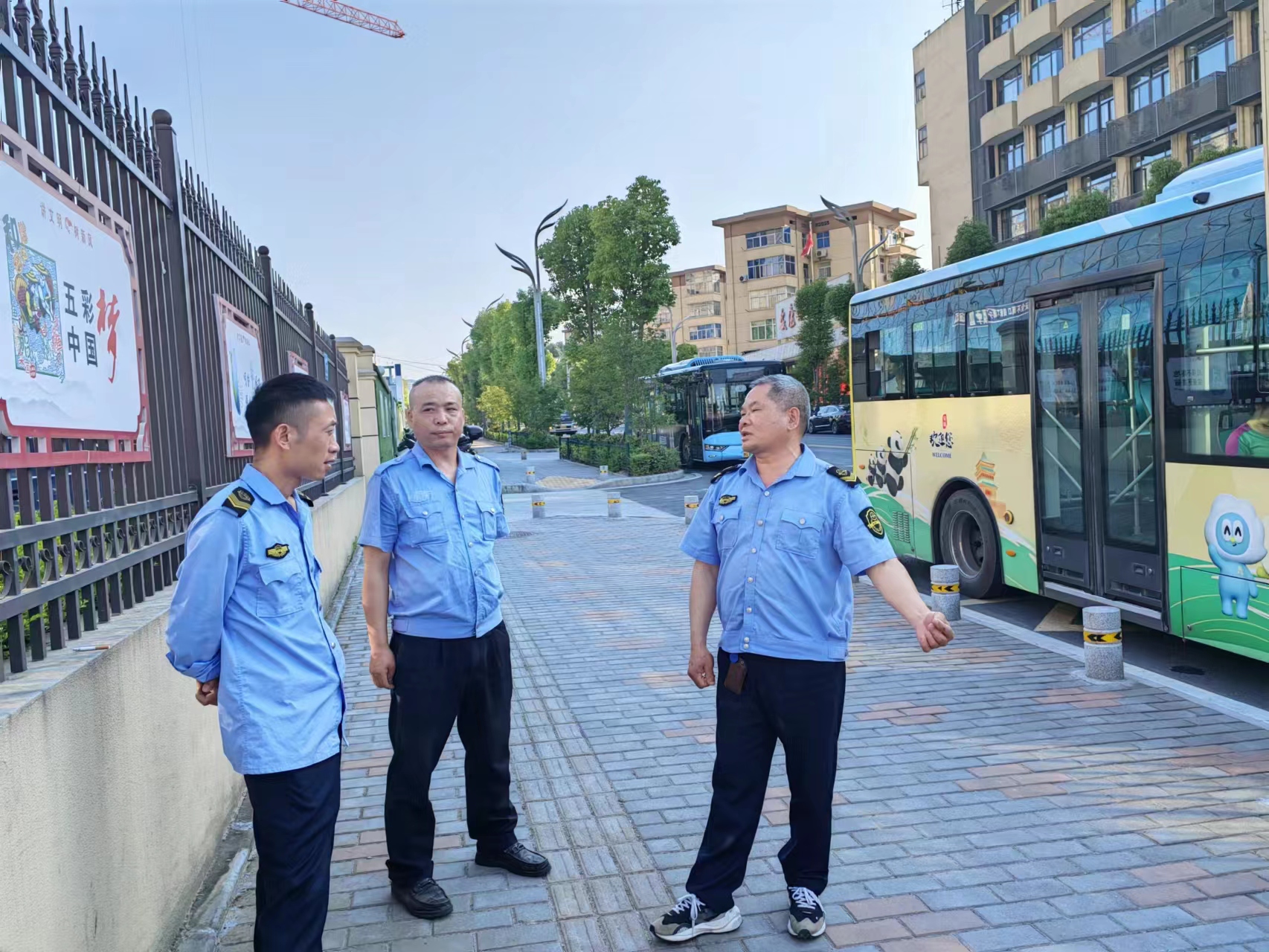 乘客满意就是对我们最好的肯定——记安康市“工人先锋号”市公交公司三车队